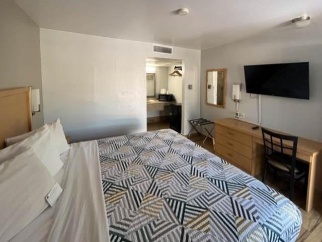 Motel 6 Riviera Beach Fl 外观 照片