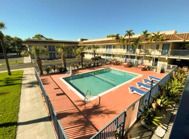 Motel 6 Riviera Beach Fl 外观 照片