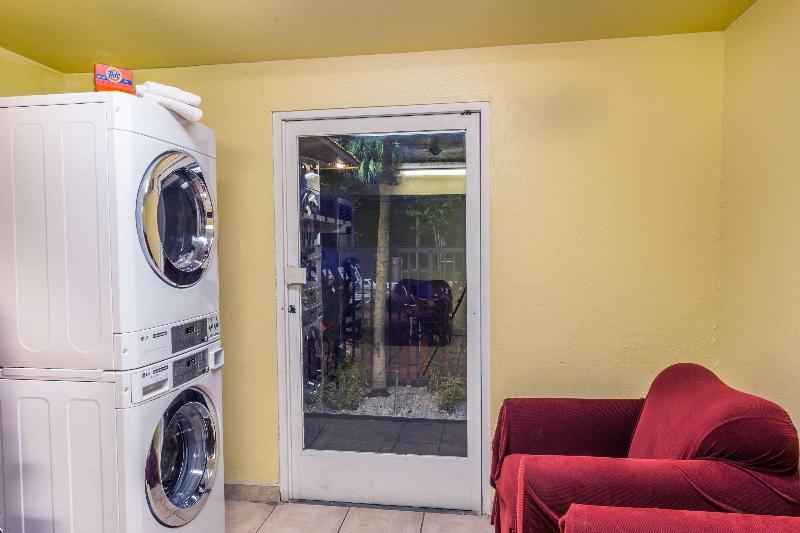 Motel 6 Riviera Beach Fl 外观 照片
